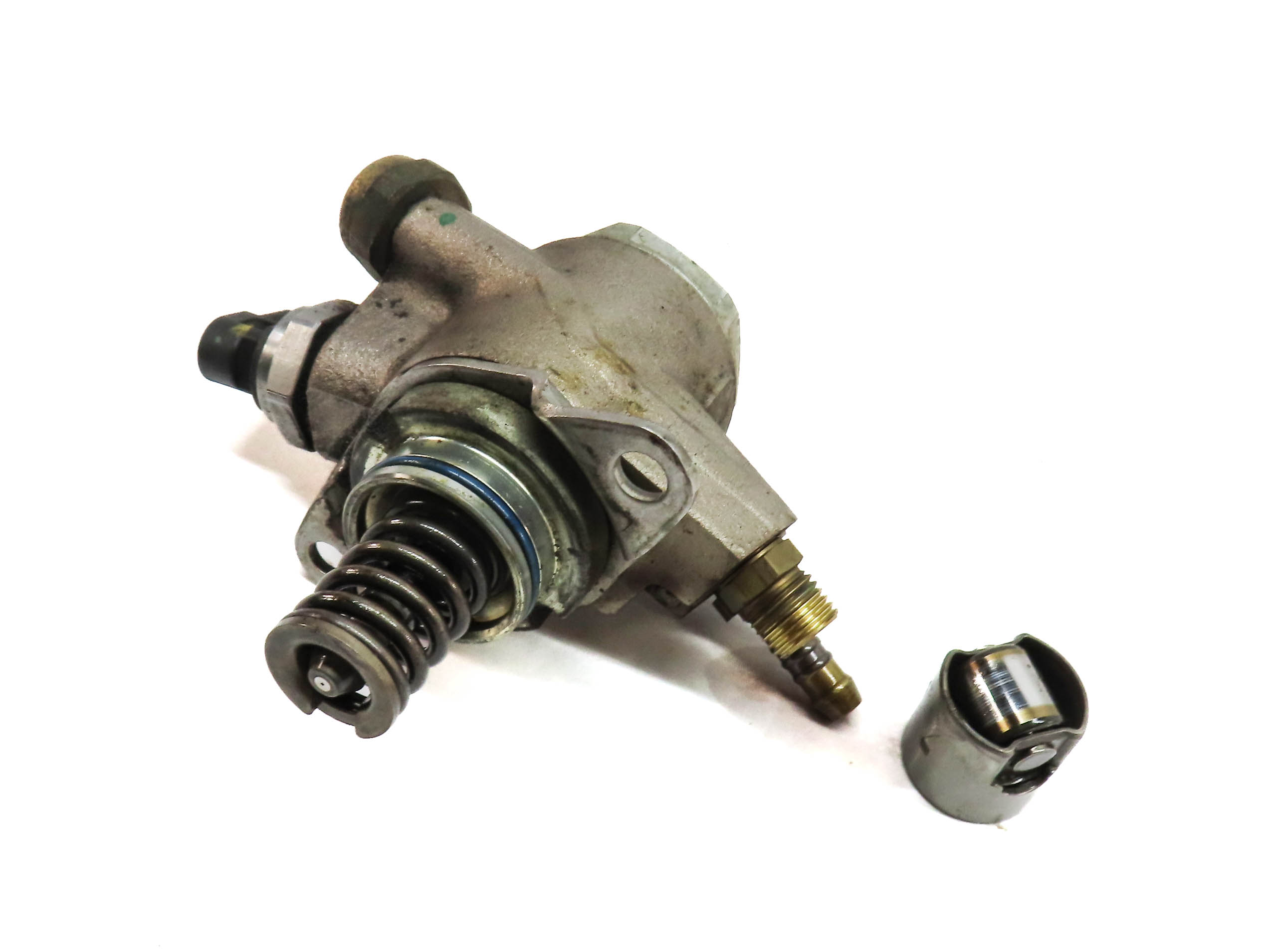 12-17 AUDI A6 A7 A8 Q5 Q7 S4 S5 (B8 8K 8T C7 4L) 3.0L HIGH PRESSURE FUEL PUMP — exact item pictured